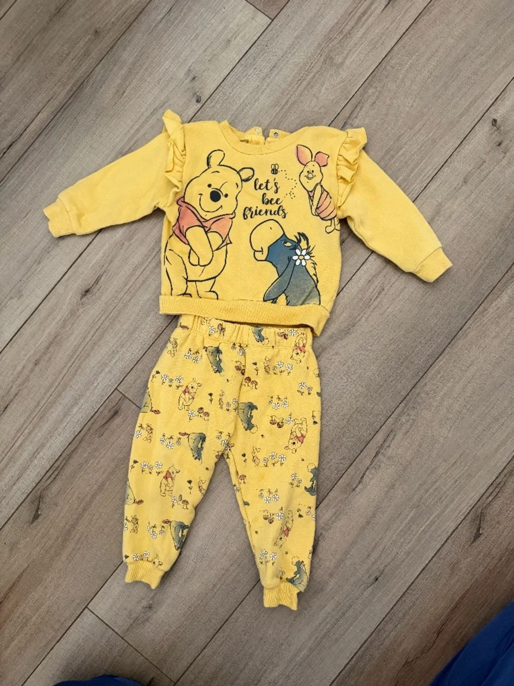 Disney Winnie the Pooh Sweat Set – 18 Months